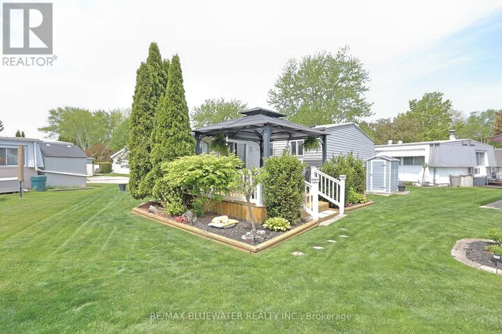 Property Photo:  209 Biltmore Drive  ON N0M 1T0 