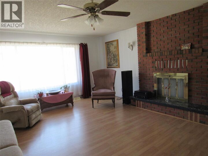 Property Photo:  519 10th Avenue  BC V1N 1K6 