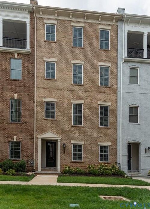 Property Photo:  6 E Cary Street  VA 23219 