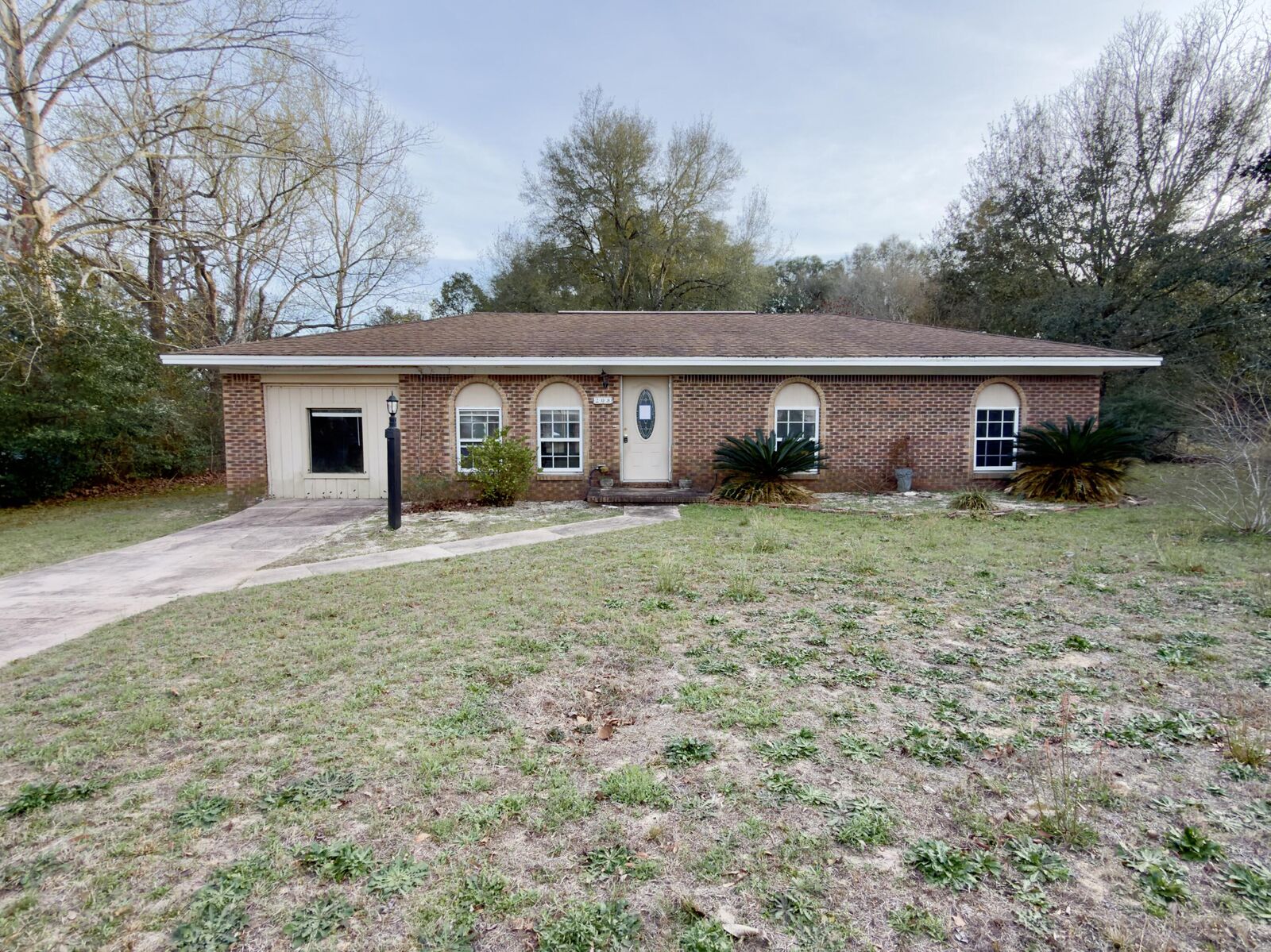 Property Photo:  208 Forrest Parkway  FL 32539 