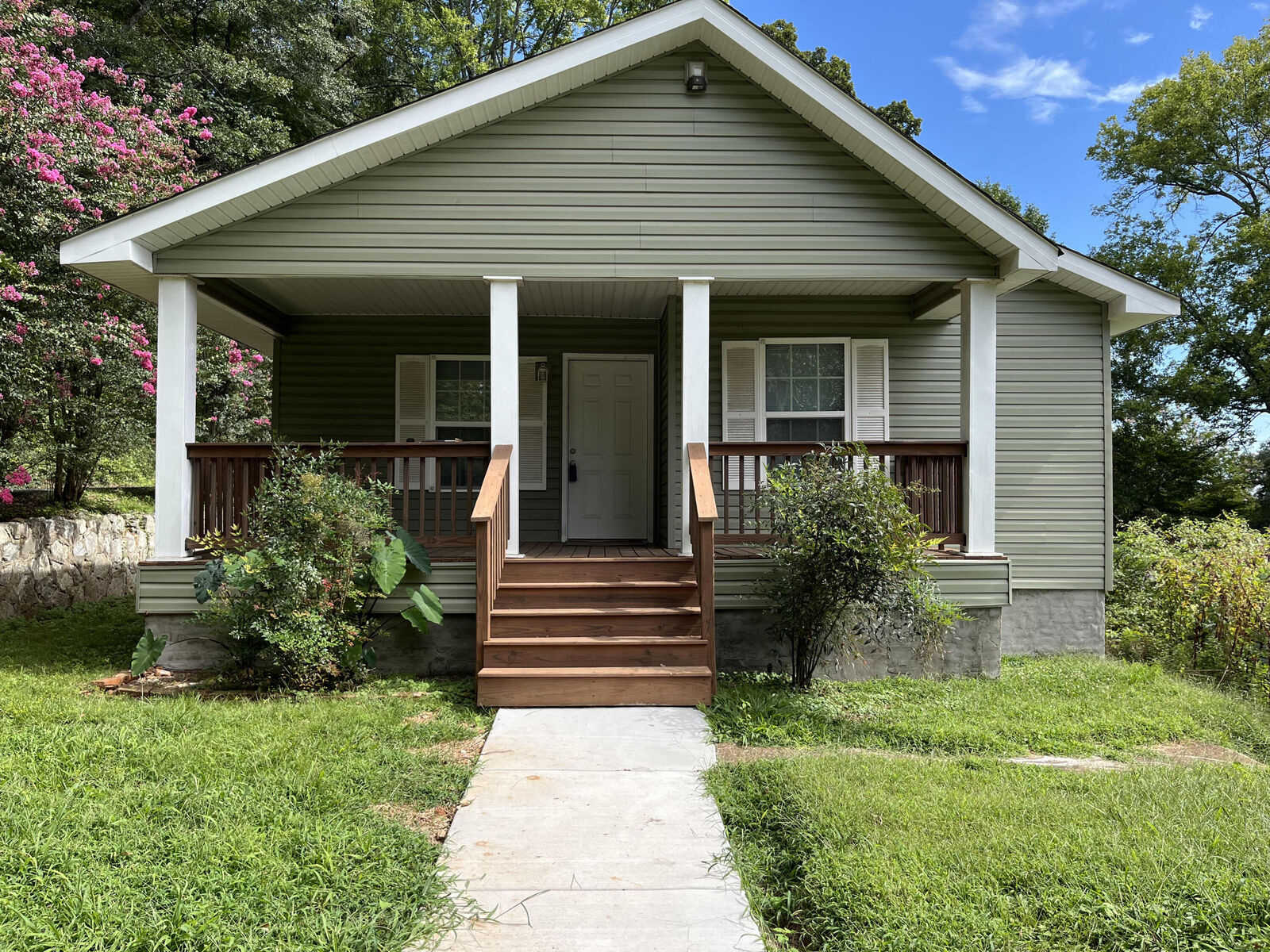 Property Photo:  2718 Durand Avenue  TN 37406 