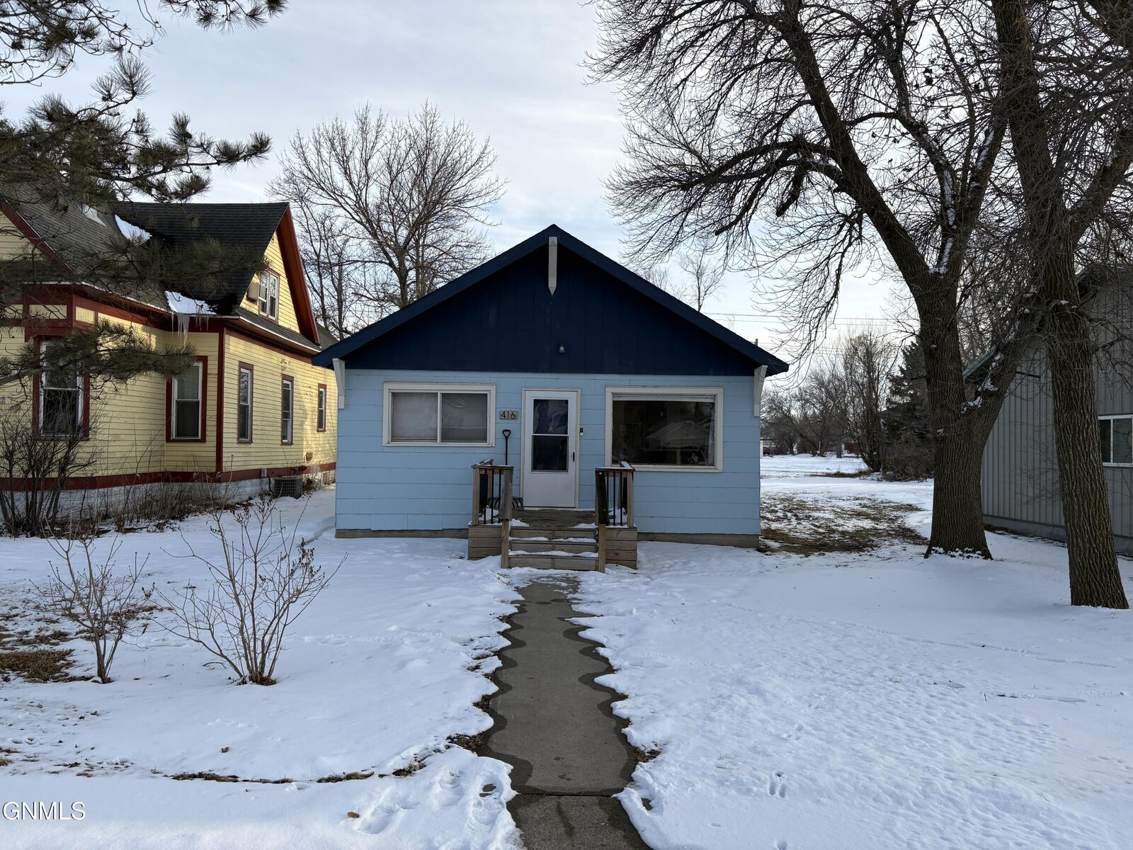 Property Photo: 416 1st Street S ND 58436