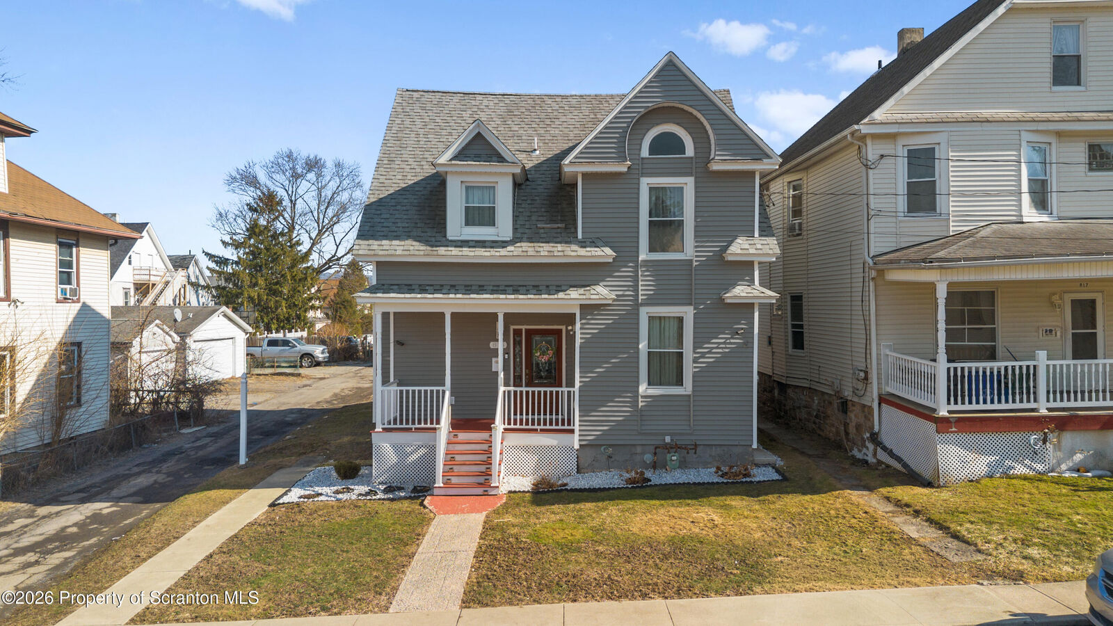 Property Photo: 815 S 9th Avenue PA 18504