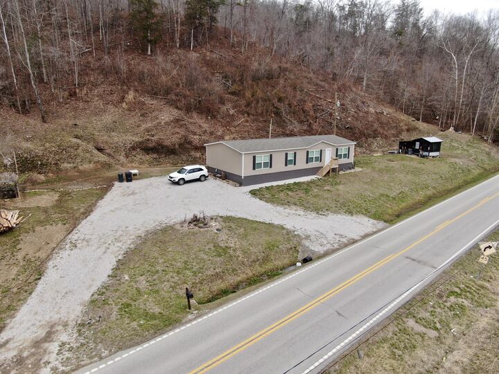 Property Photo:  2701 Kentucky 30  KY 41314 