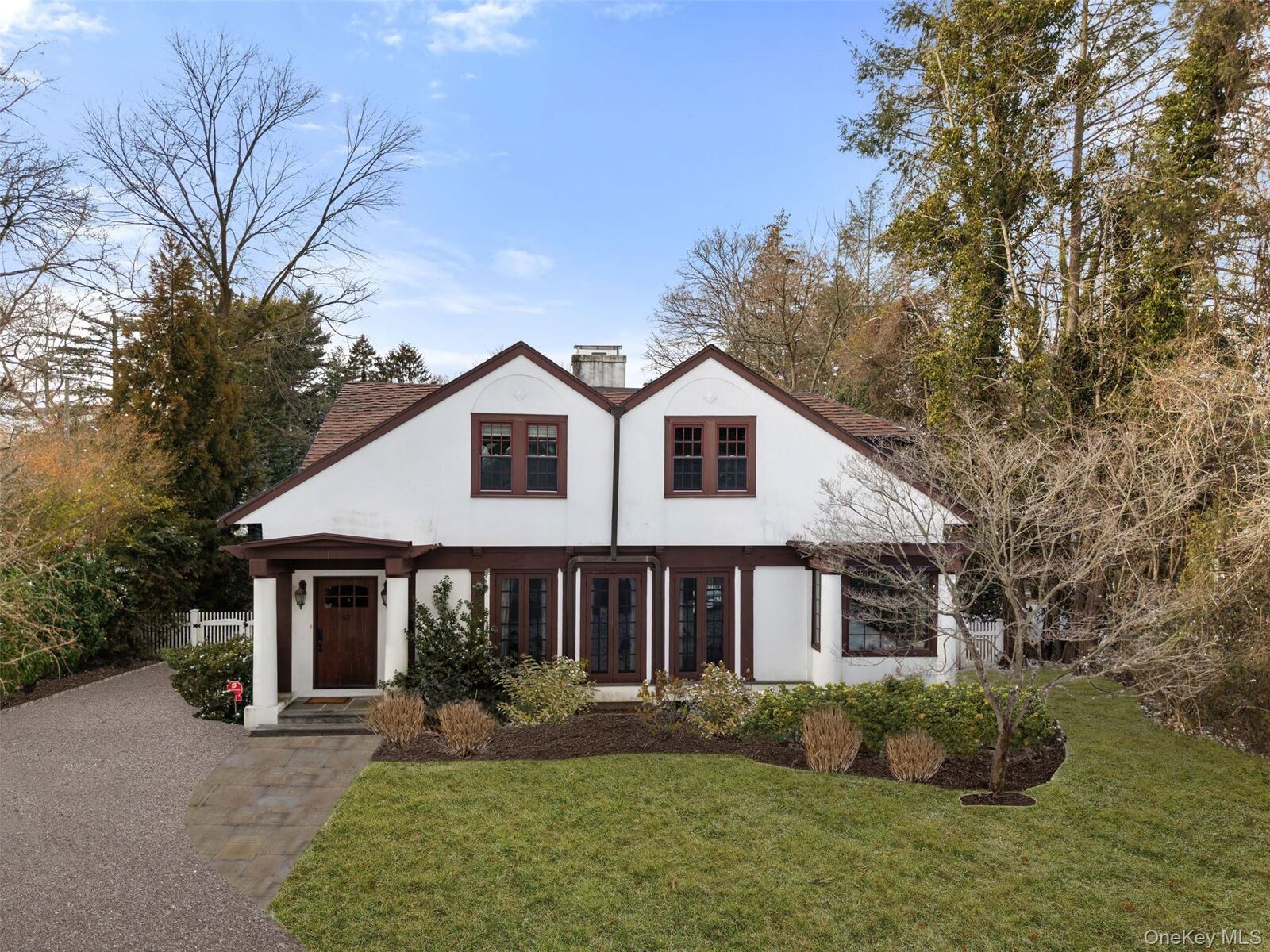 Property Photo:  1 Elmdorf Drive  NY 10583 