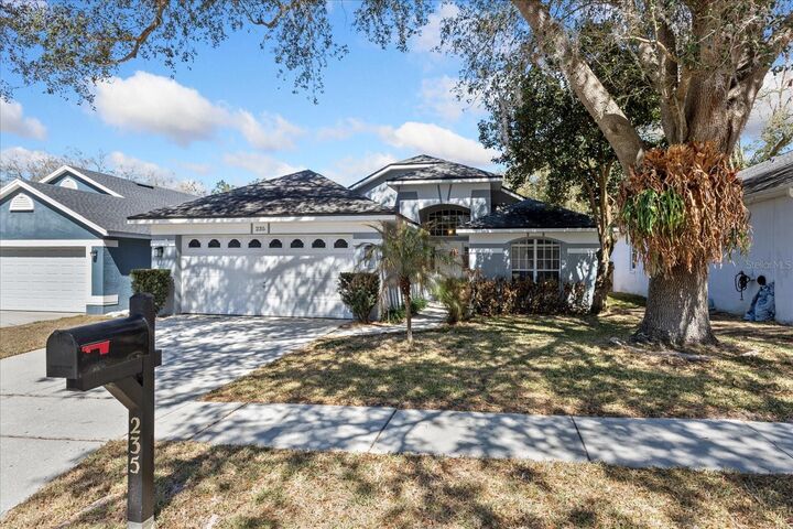 Property Photo:  235 Easton Circle  FL 32765 