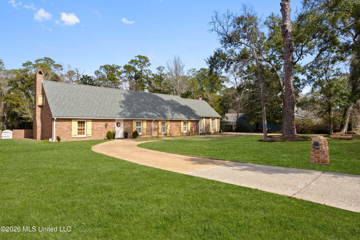 Property Photo:  50 Poplar Circle  MS 39507 
