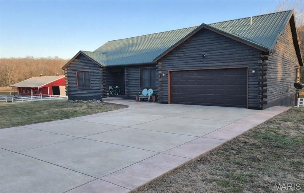 Property Photo: 12928 Morgans Meadow Road MO 63020
