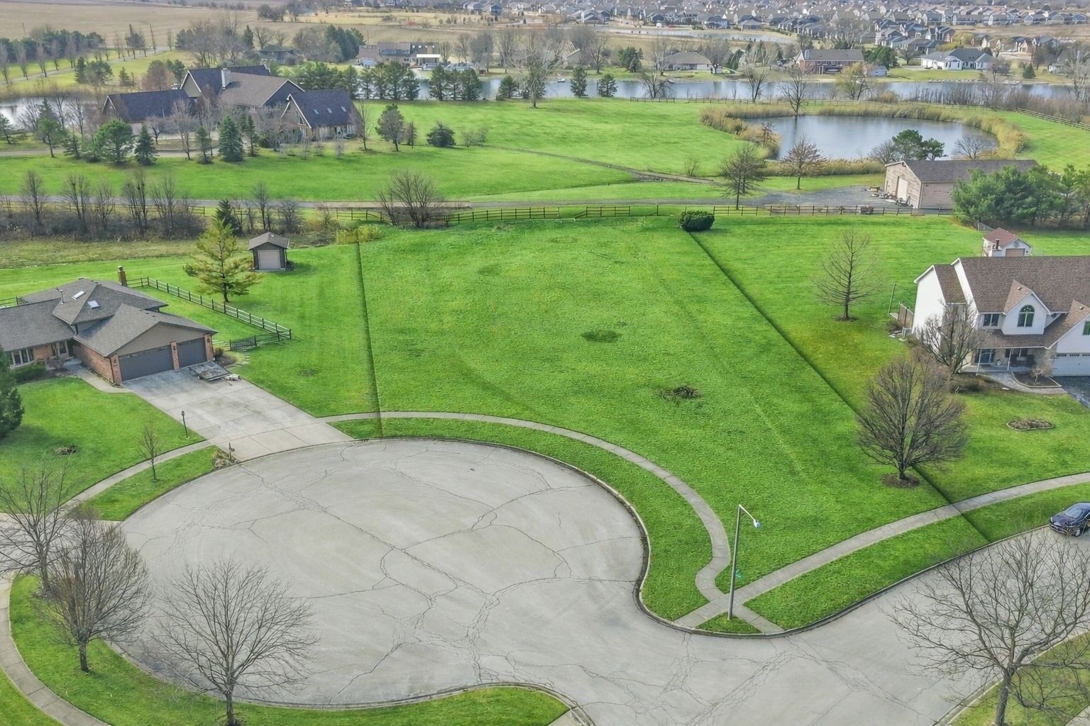 Property Photo: 22600 Knoll Court IL 60451