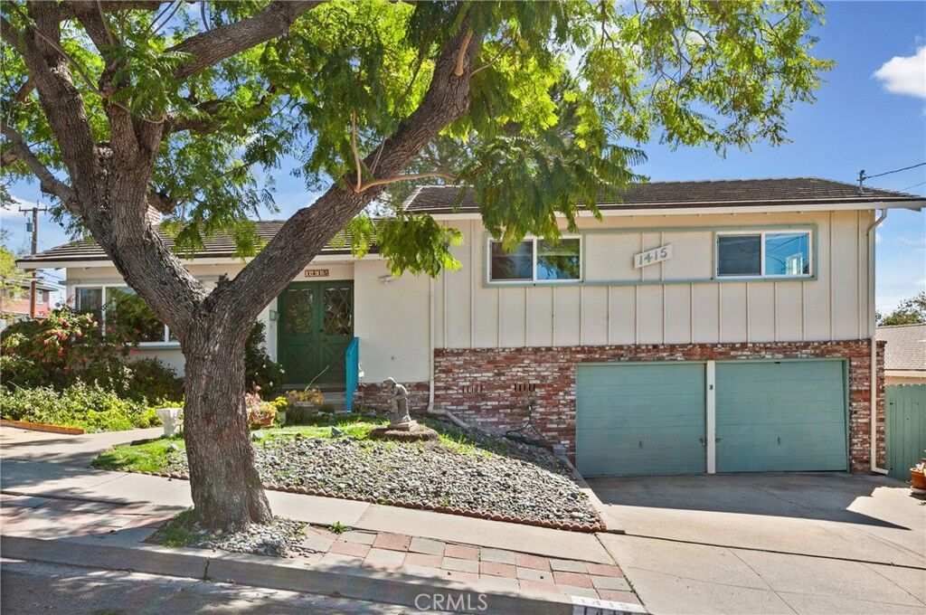 Property Photo:  1415 Smith  CA 93401 