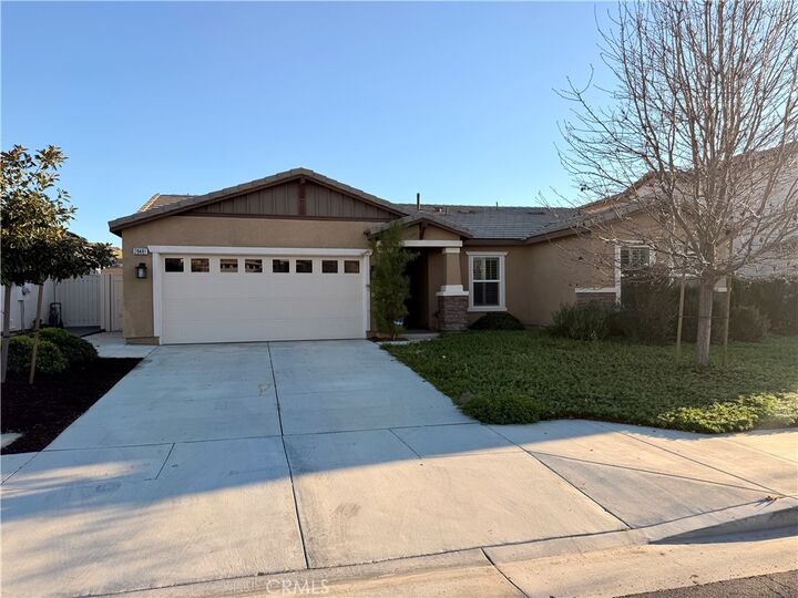 Property Photo:  28481 Pear Blossom  CA 92555 