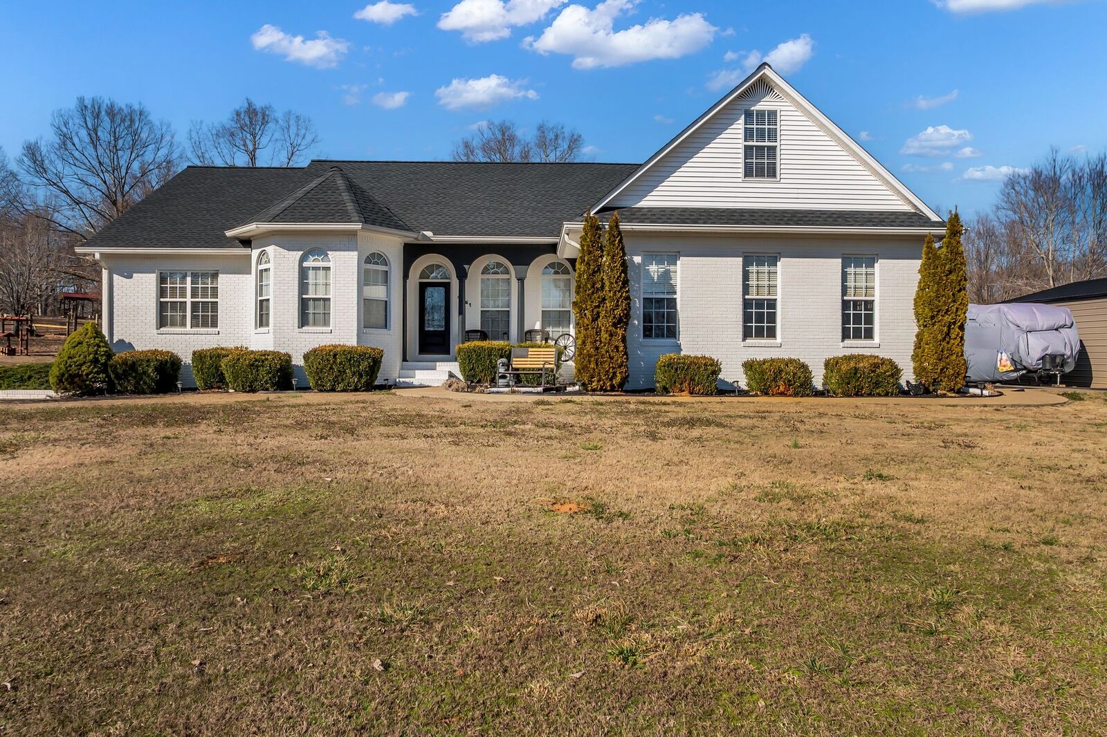Property Photo: 4161 Shady Oak Ln E TN 38463