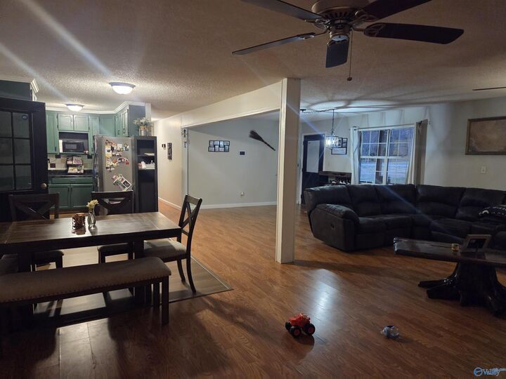 Property Photo:  1923 Highway 231  AL 35016 