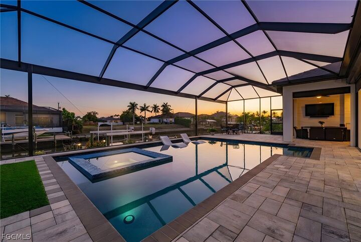 Property Photo:  2524 SW 25th Street  FL 33914 