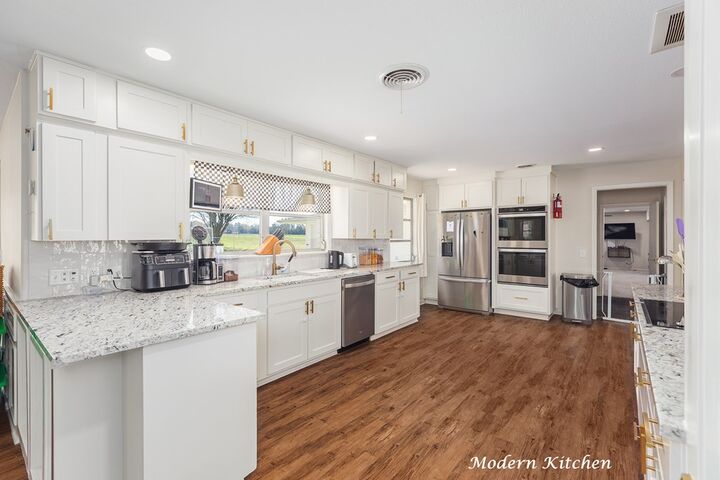Property Photo: 2122 Paul Avenue TX 75901
