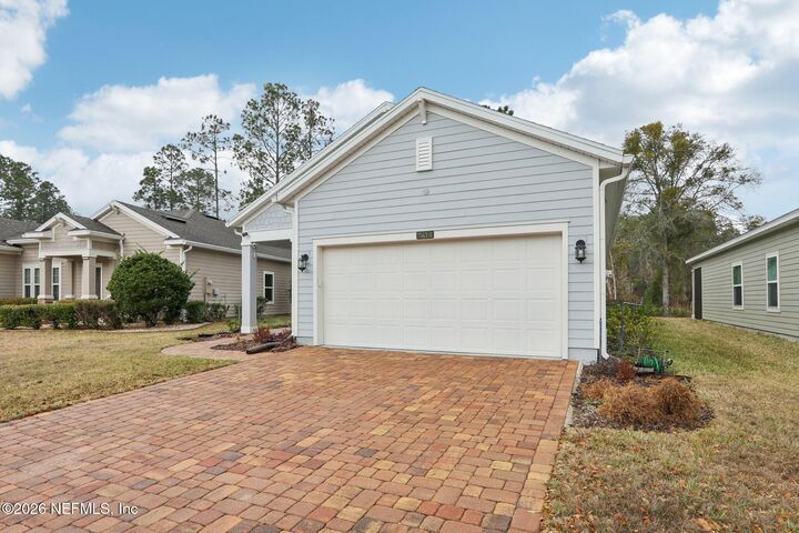 Property Photo: 7614 Buck Hills Court FL 32222