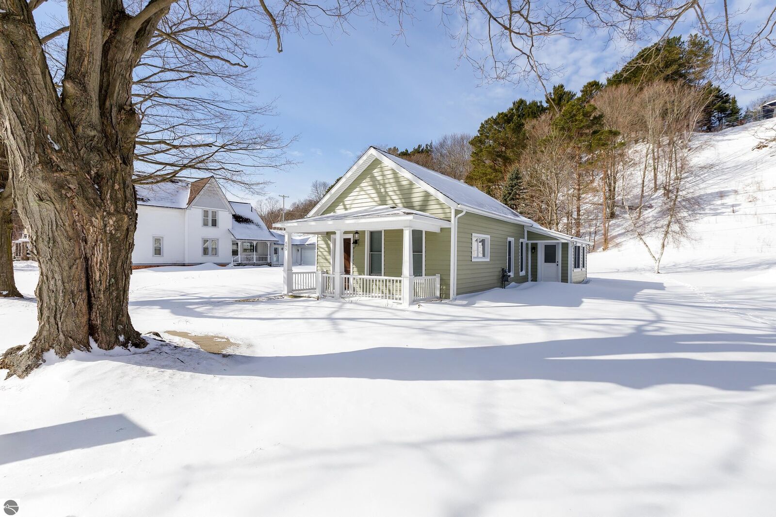 Property Photo:  605 Lincoln Avenue  MI 49628 