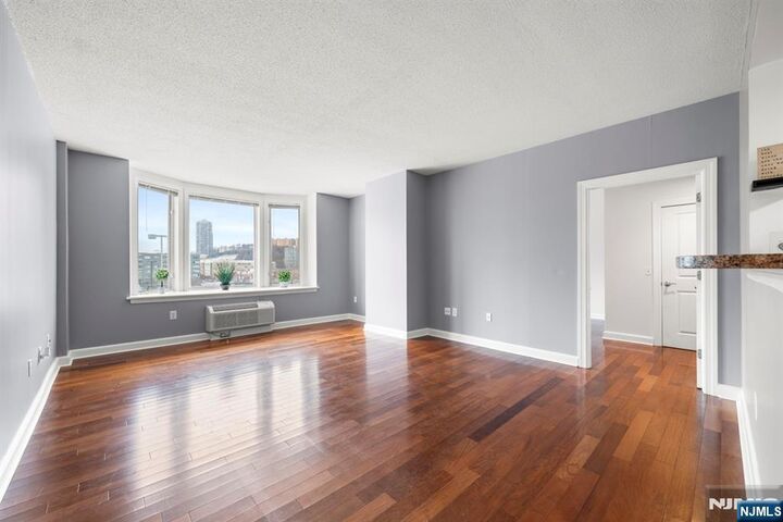 Property Photo: 5105 City Place 5105 NJ 07020