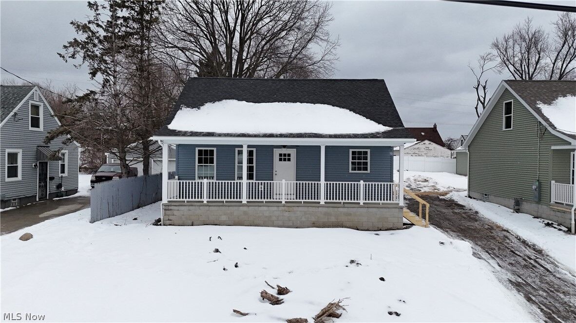 Property Photo:  1208 Aberdeen Avenue  OH 44502 