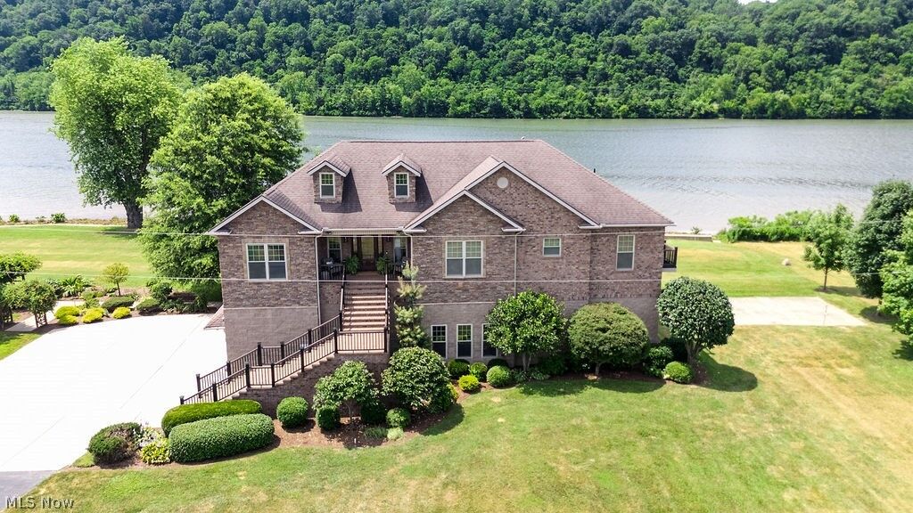 Property Photo: 390 Powell Riverfront Road WV 26170