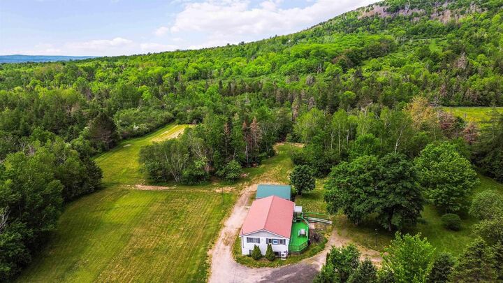 205 Parker Mountain Road — photo 1