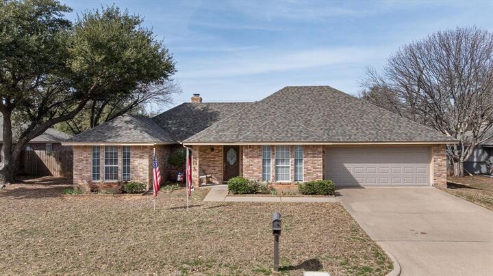 Property Photo:  1214 Chaparral Lane  TX 76048 