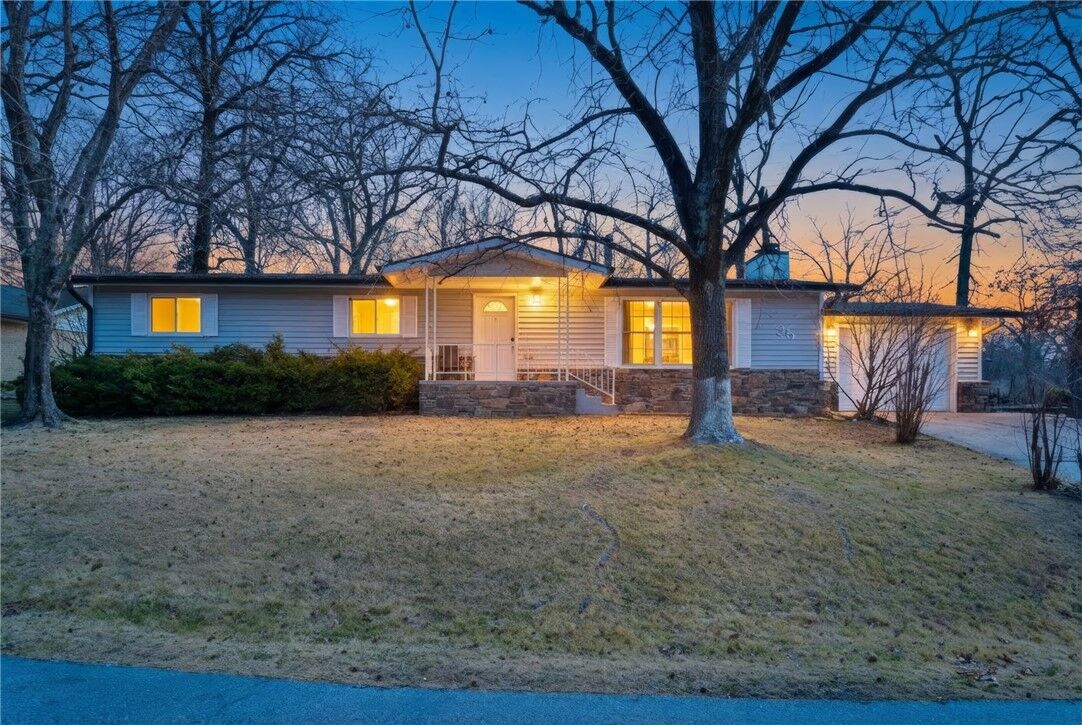 Property Photo:  35 Kensington Drive  AR 72715 