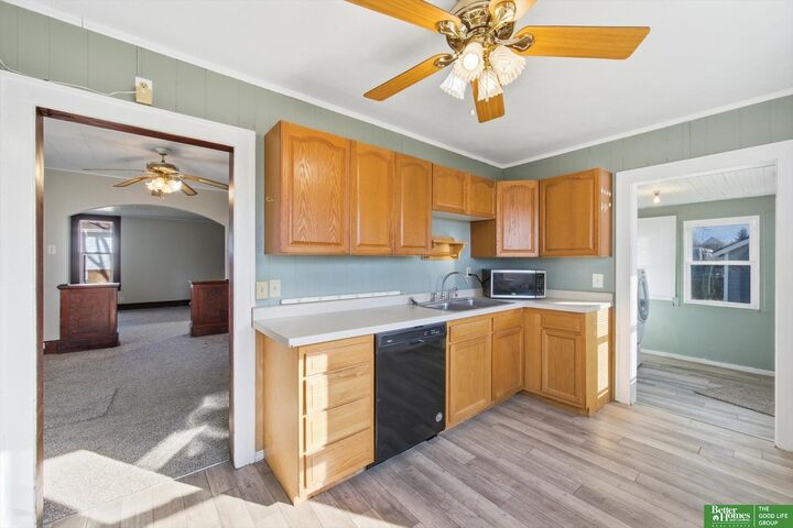 Property Photo:  203 6th Street  NE 68029 