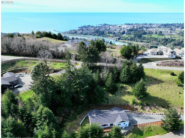 Property Photo:  98205 Sunforest Ct  OR 97415 