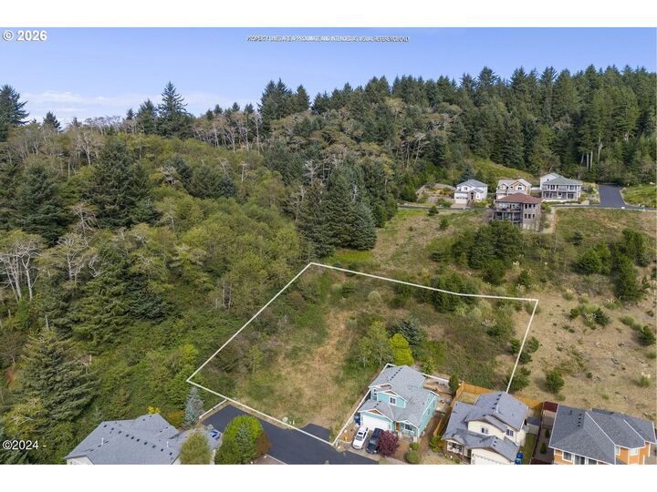 Property Photo: 8900 Harbor View Pl OR 97341