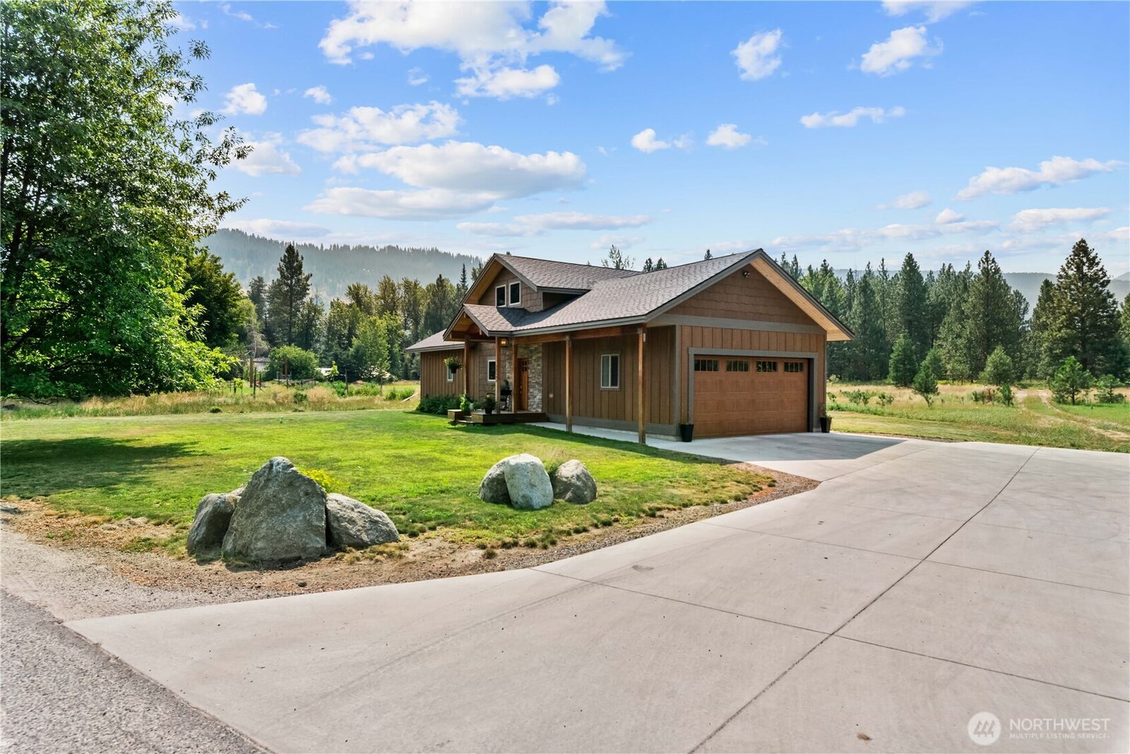Property Photo: 12503 Shore Street WA 98826