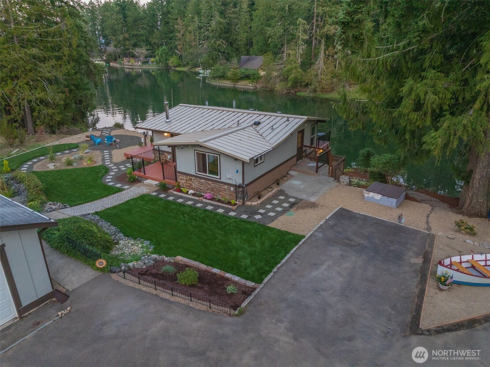 Property Photo: 5440 E Grapeview Loop Road WA 98524