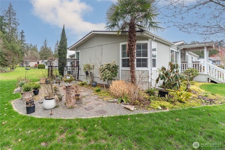 Property Photo: 6680 NE Aquarius Lane WA 98311