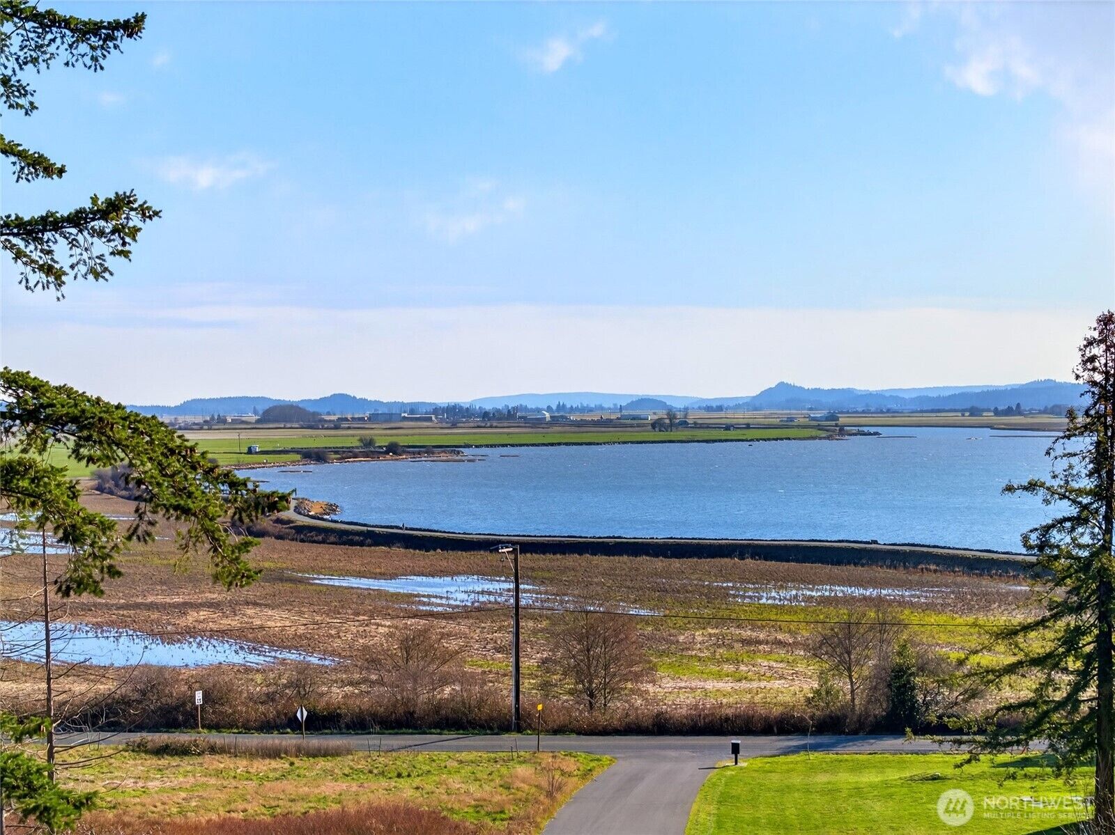 Property Photo: 5 Bayside Terrace Drive WA 98273