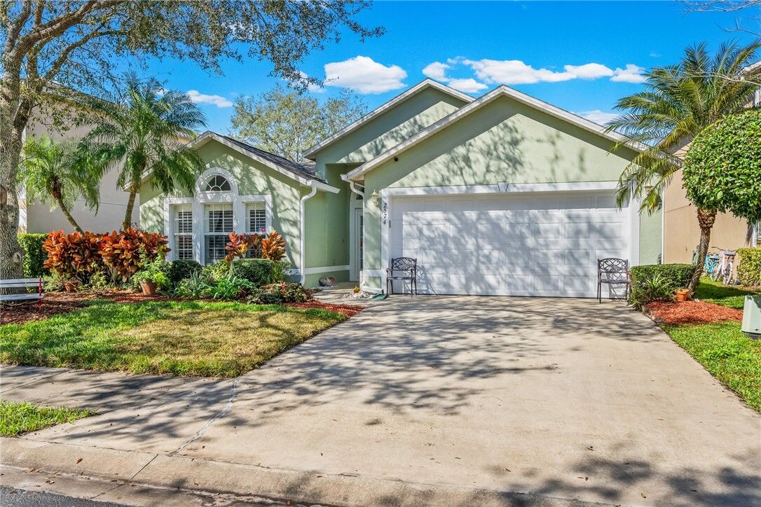 Property Photo: 2574 12th Square SW FL 32968