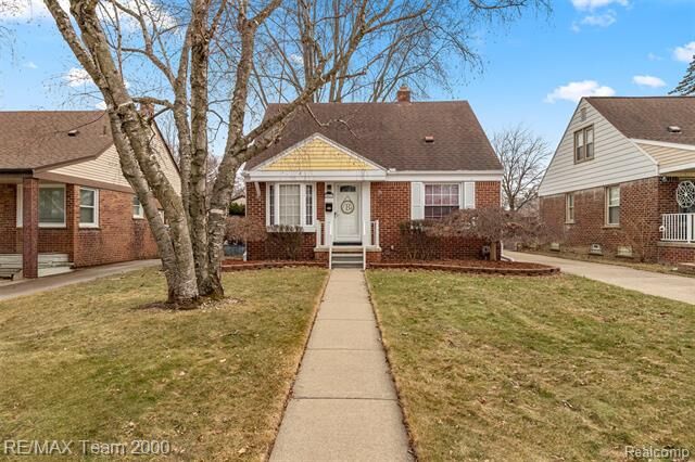 Property Photo:  24513 Carlysle Street  MI 48124 