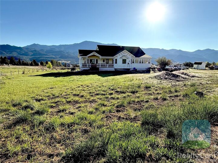 Property Photo: 242 E Blarney Stone Road CO 81233