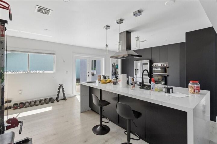 Property Photo:  611 NW 205th Ave  FL 33029 