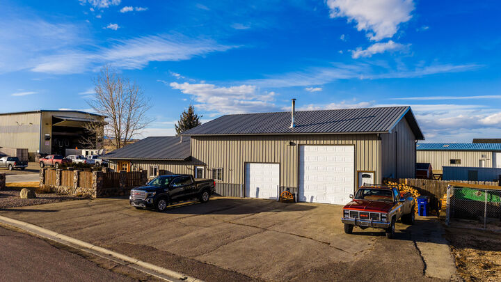 Property Photo: 201 Flatiron Drive WY 82834