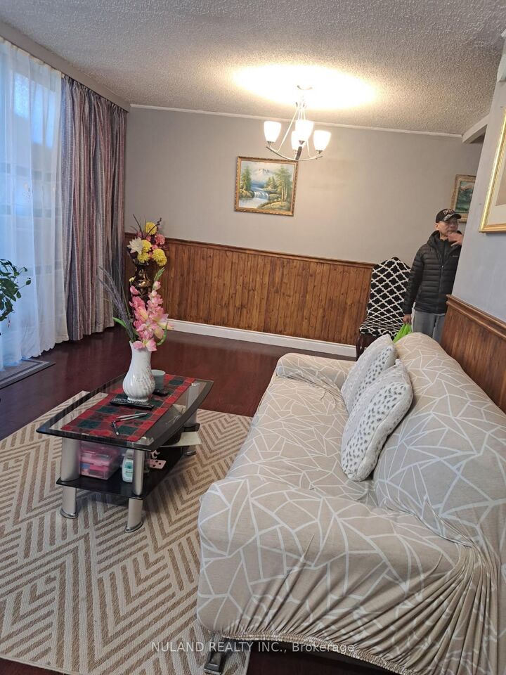 Property Photo:  665 Kennedy Road 307  ON M1K 5E2 