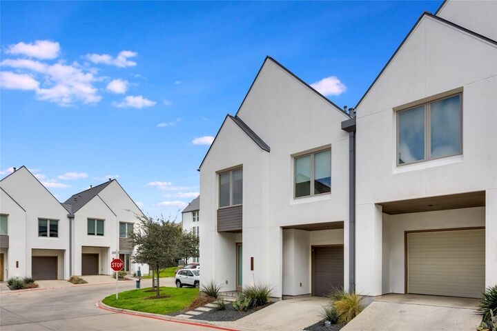 Property Photo: 3308 Cantwell Lane TX 78746