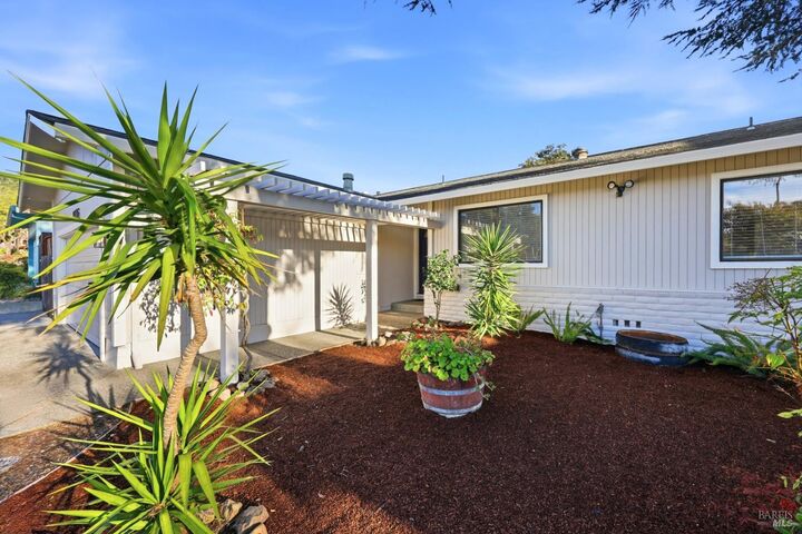 Property Photo:  4906 Fernglen Drive  CA 95405 