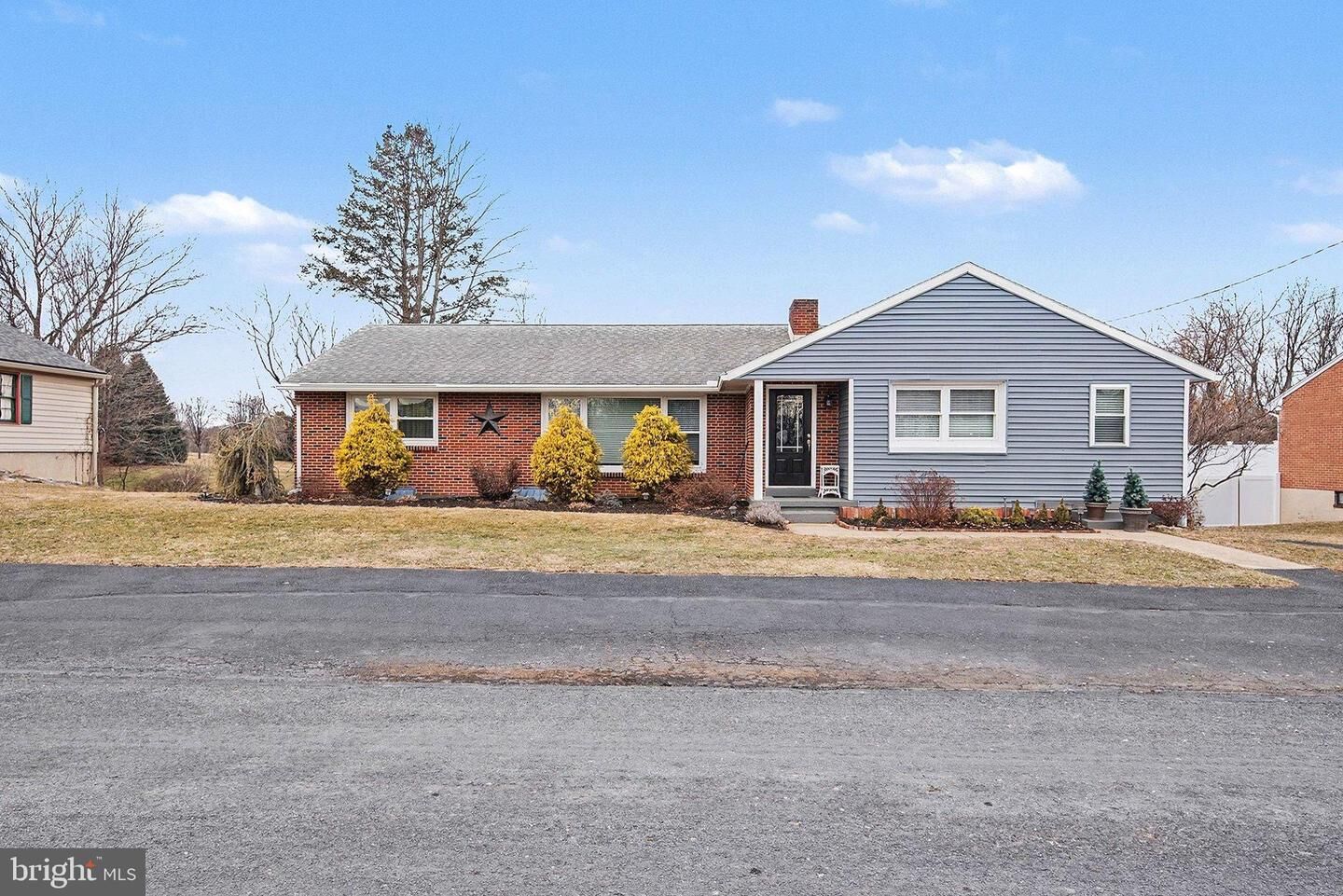 Property Photo:  208 Ridge Hill Road  PA 17050 