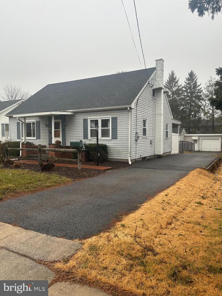 Property Photo:  712 Stanley Avenue  PA 17201 