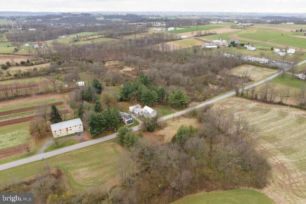 Property Photo:  587 Chestnut Hill Road  PA 17517 