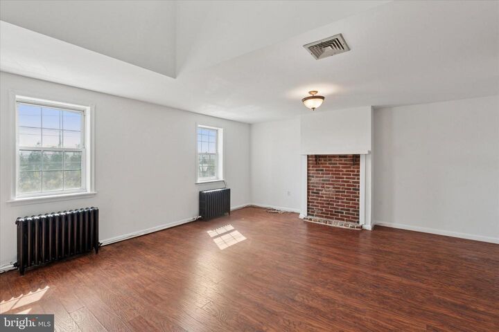 Property Photo:  2972 Richmond Street 2nd Floor  PA 19134 
