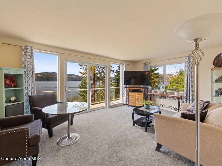 Property Photo:  1824 W Cottonwood Rd  ID 83876 