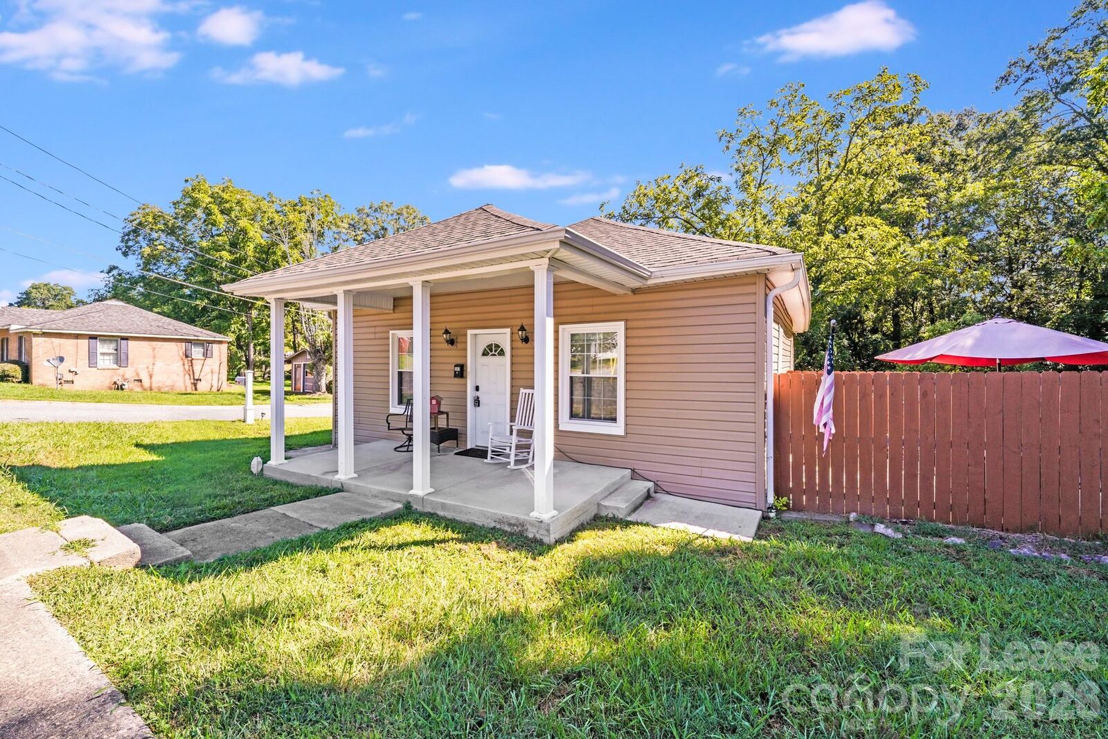 Property Photo:  301 S Mountain Street  NC 28021 