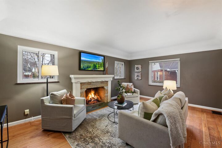 Property Photo:  3281 Pickbury Drive  OH 45211 