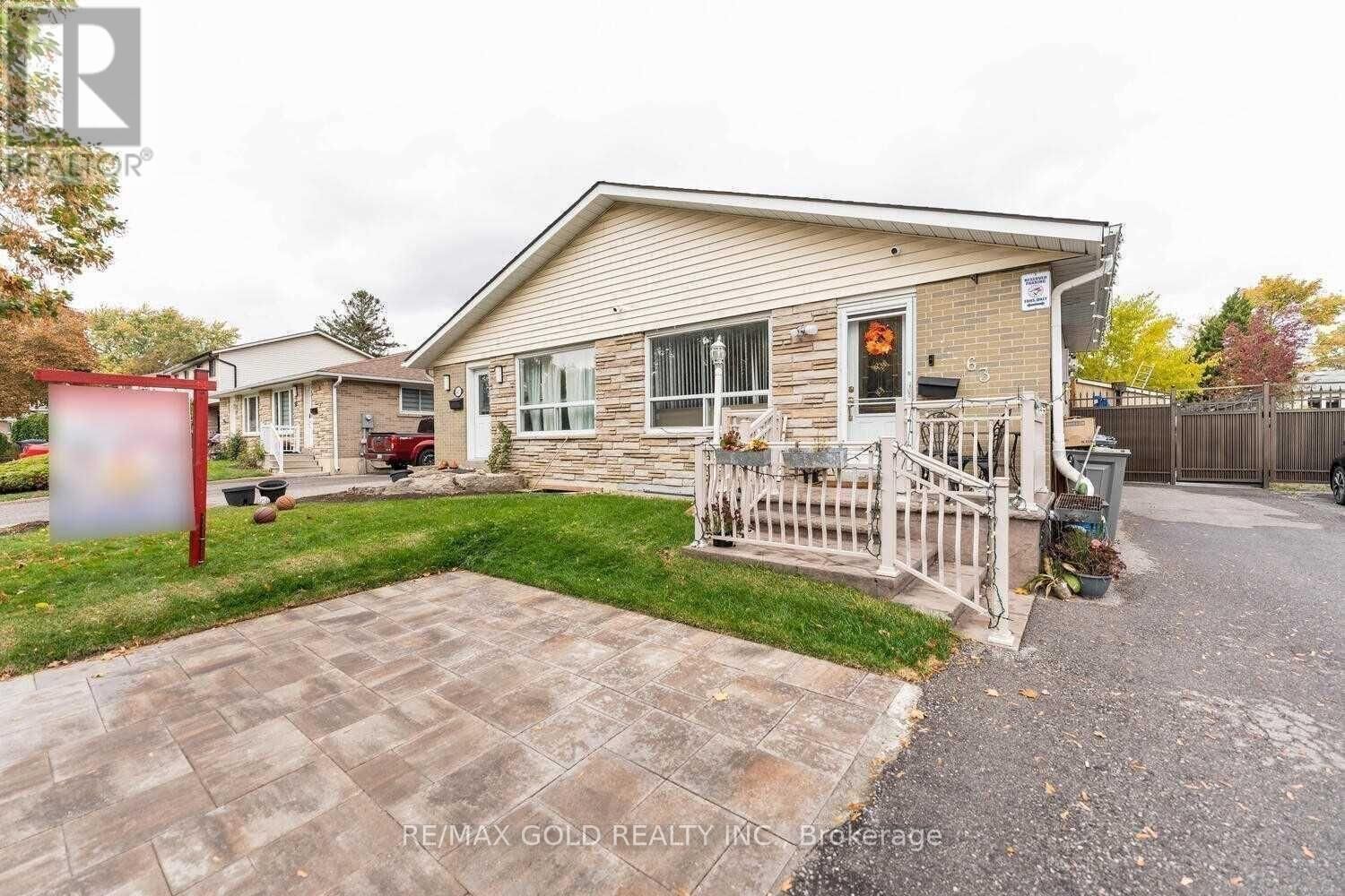 Property Photo: 63 Newstead Crescent ON L6V 2A8